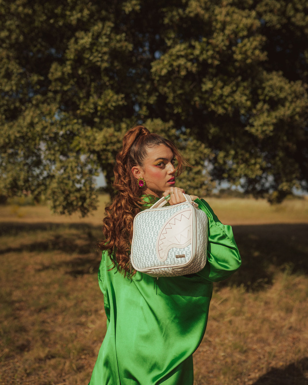B4539_1_1_1100x
