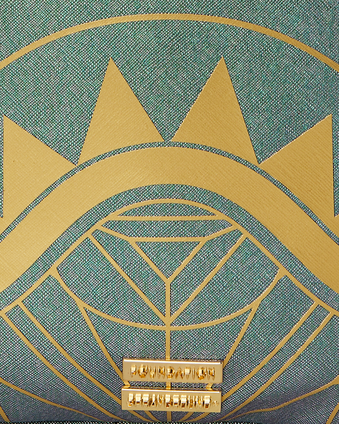 B8420_9_1100x